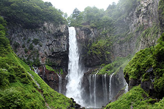 華厳の滝